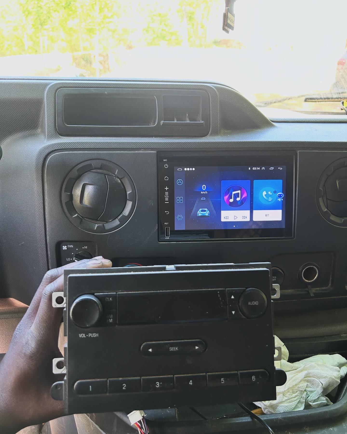 Ford E-Series van factory radio replaced with an Android touchscreen